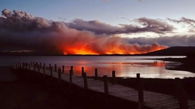 Incendio fuera de control: ¿Dónde está el gobernador?